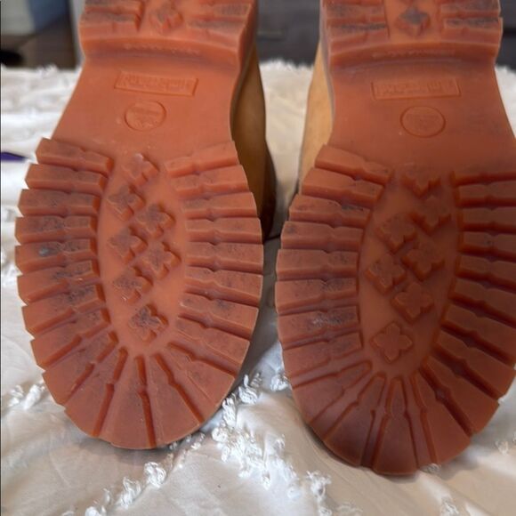 Timberland Wheat Work Boots ~ Kids 5.5 Women’s 7.5 - Picture 6 of 11
